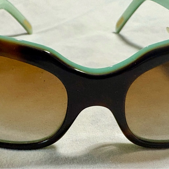 Ralph Lauren Brown and Green Sunglasses with Vintage-Inspired Design - Picture 9 of 16